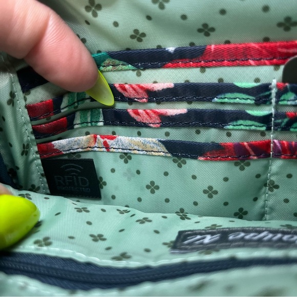 LUG Quilted RFID Convertible Crossbody Coupe 2 NWOT Travel Vacation Floral Print - Picture 14 of 15